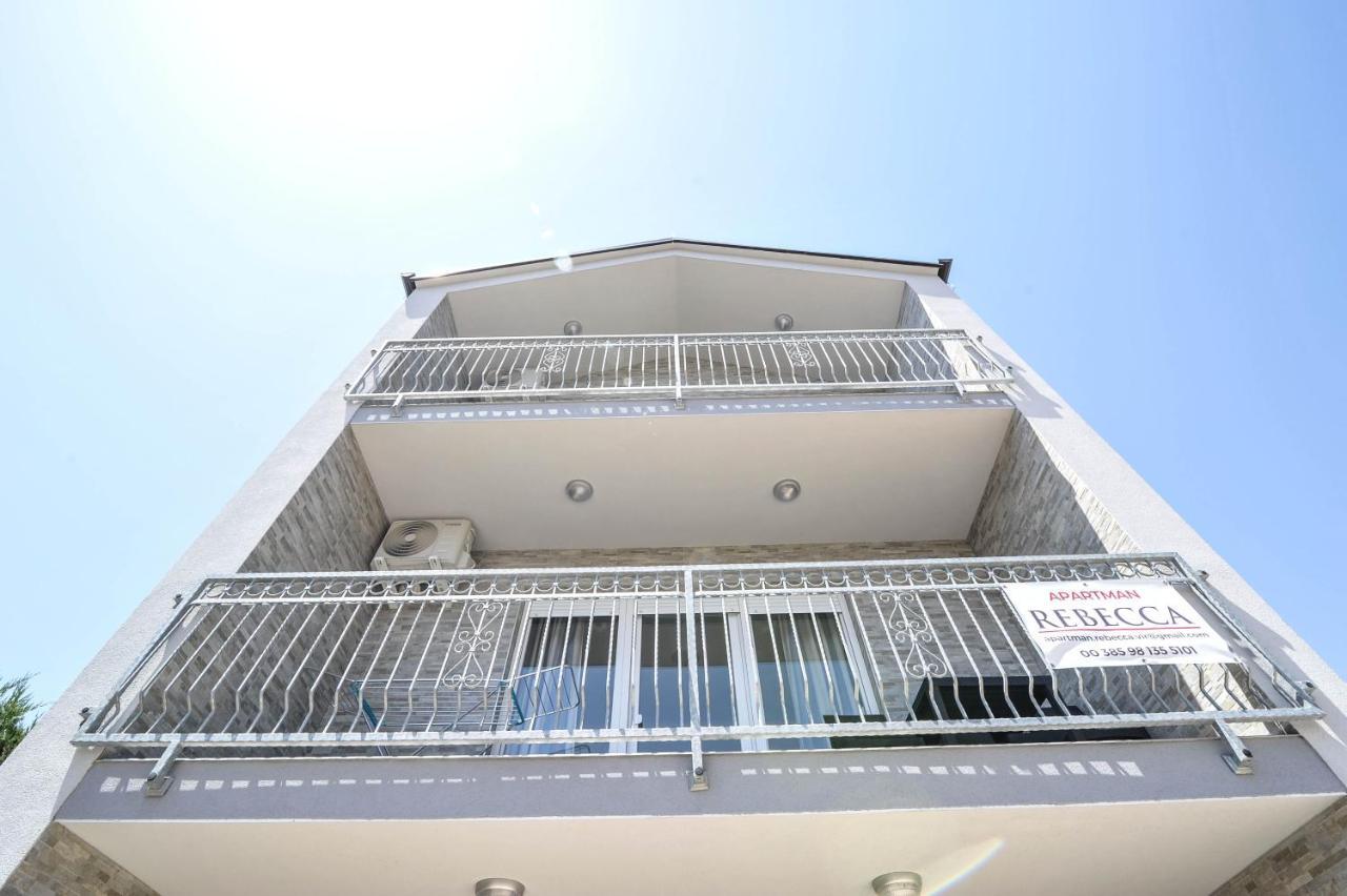 Apartmani Rebecca Vir Luaran gambar