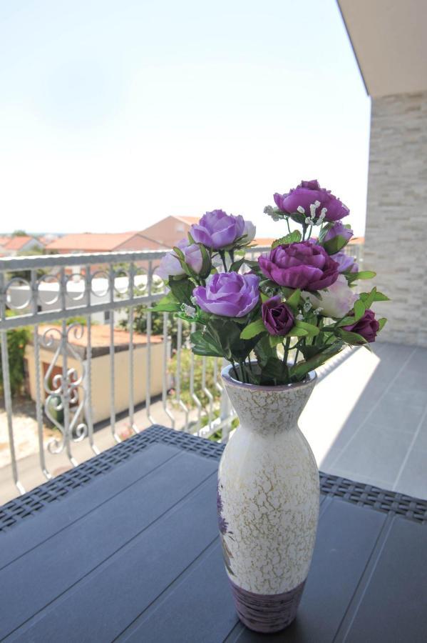 Apartmani Rebecca Vir Luaran gambar