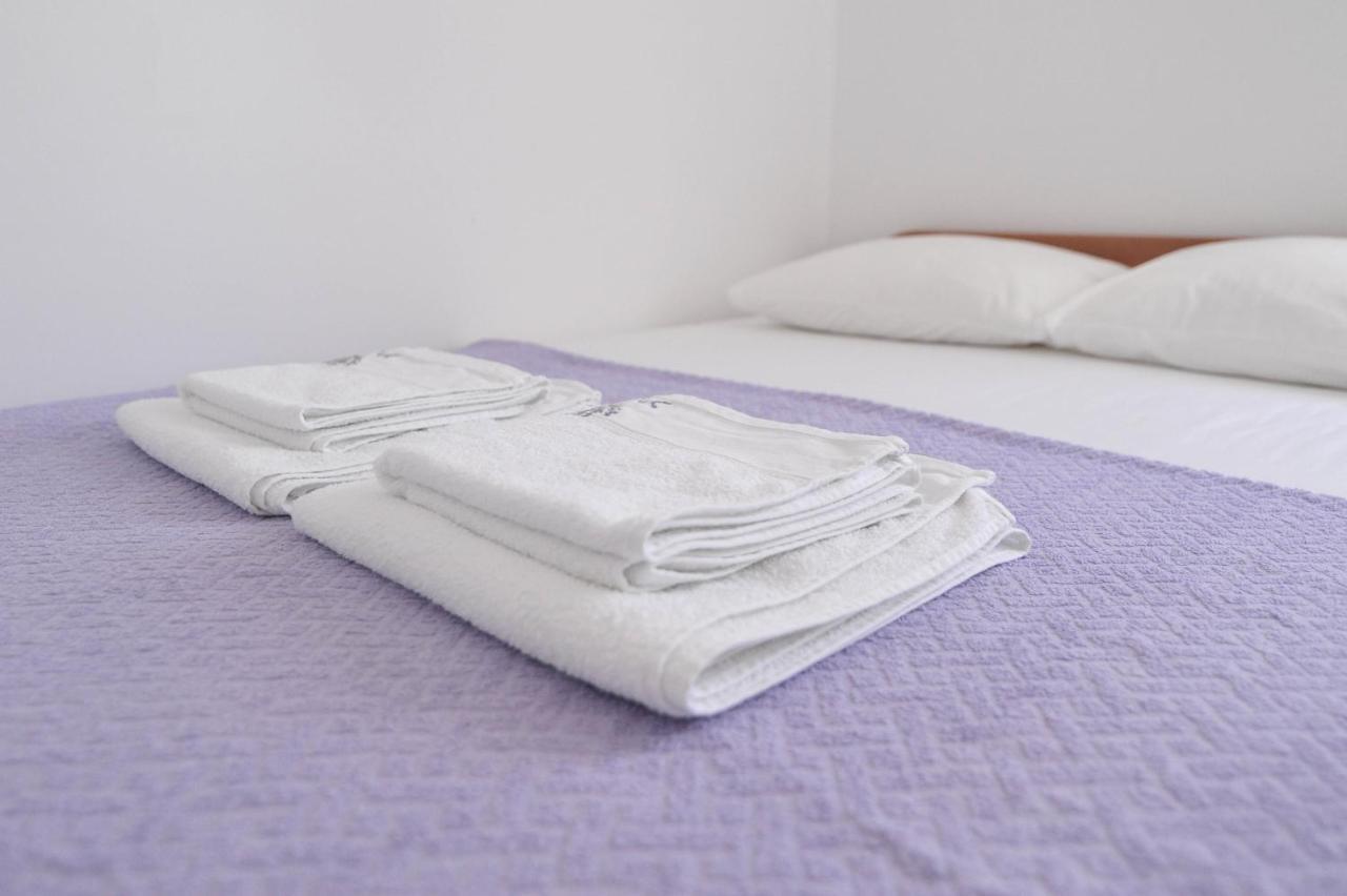 Apartmani Rebecca Vir Luaran gambar