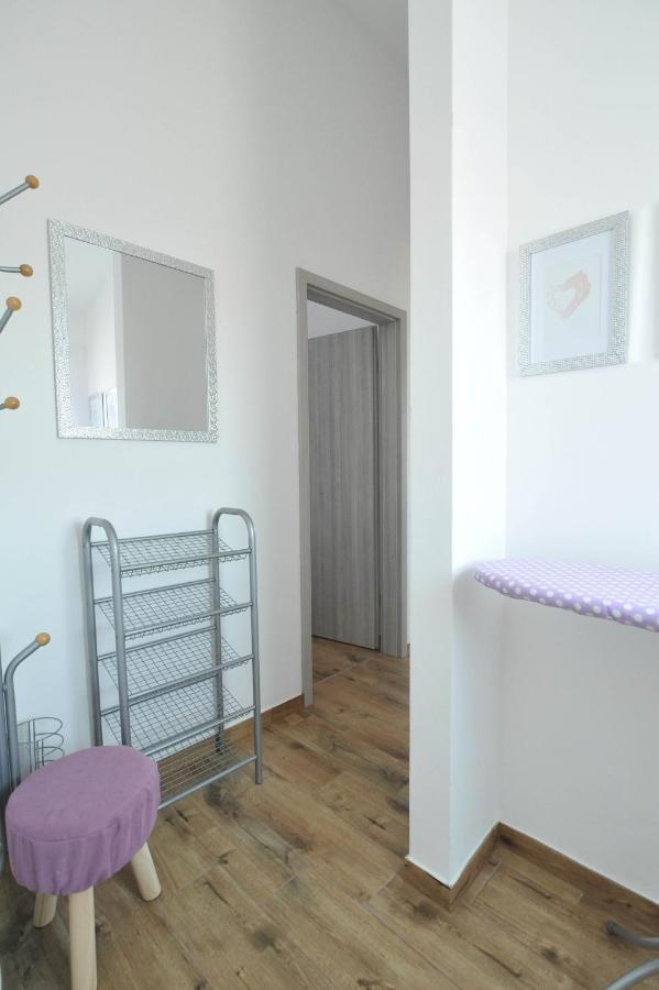 Apartmani Rebecca Vir Luaran gambar