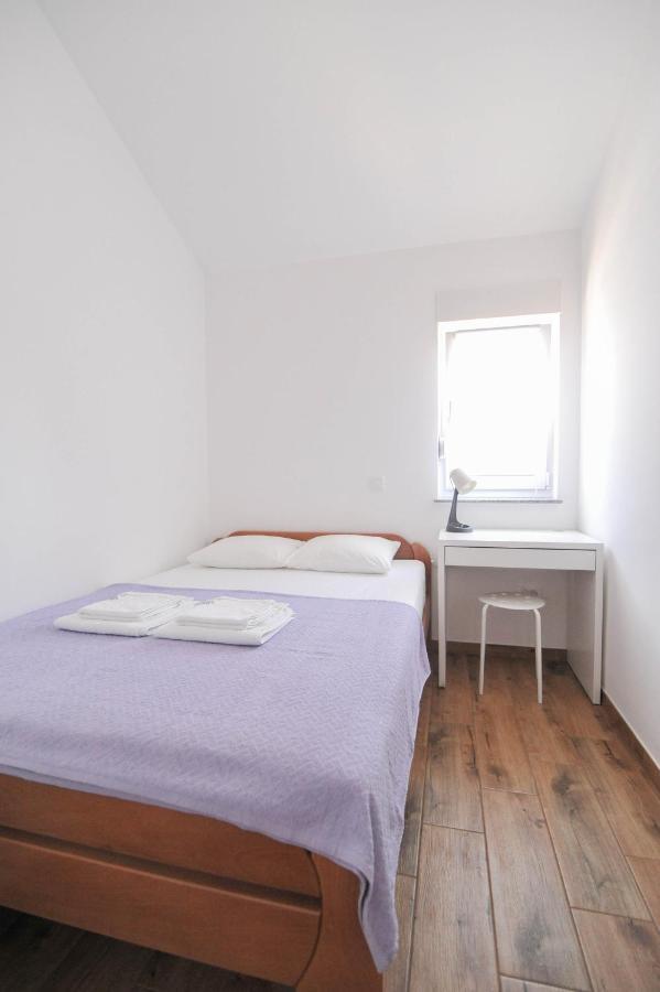 Apartmani Rebecca Vir Luaran gambar