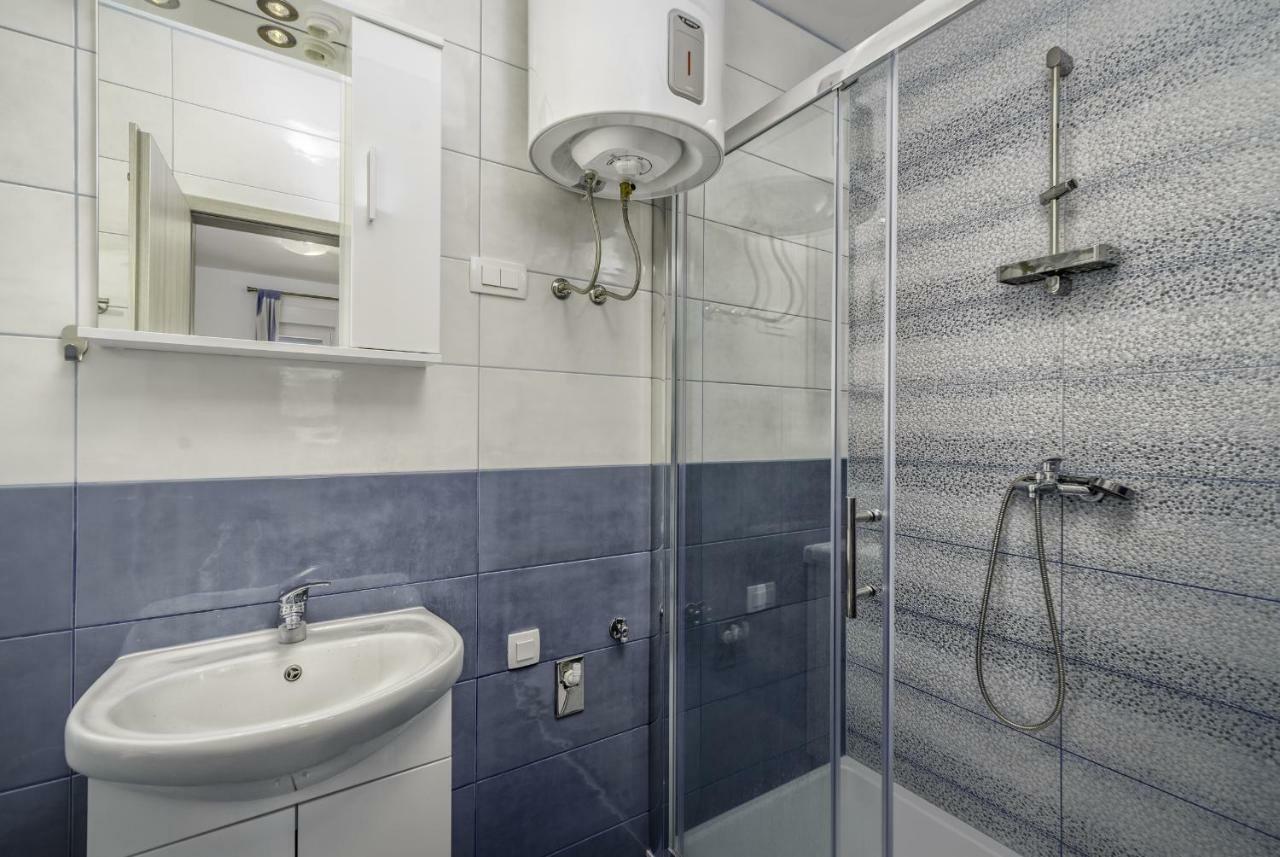 Apartmani Rebecca Vir Luaran gambar